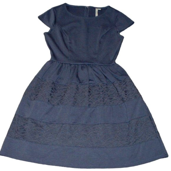 LC Lauren Conrad Dresses & Skirts - LC Lauren Conrad Blue Lace Dress Stretchy Knit Womens Size 2 Knee Length
